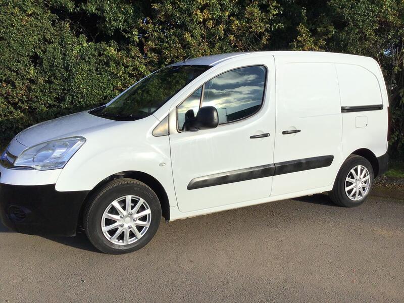 View CITROEN BERLINGO 1.6 HDi 625 Enterprise 3 Seater Aircon