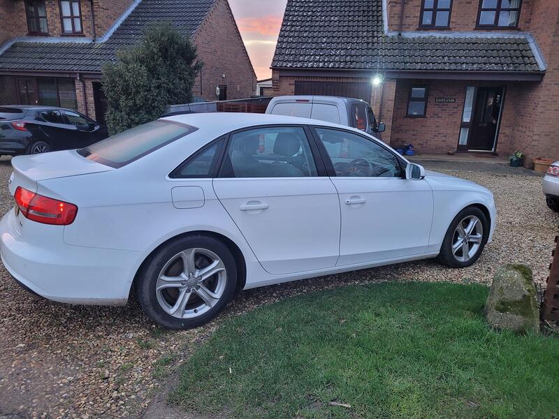 View AUDI A4 2.0 TDI SE 