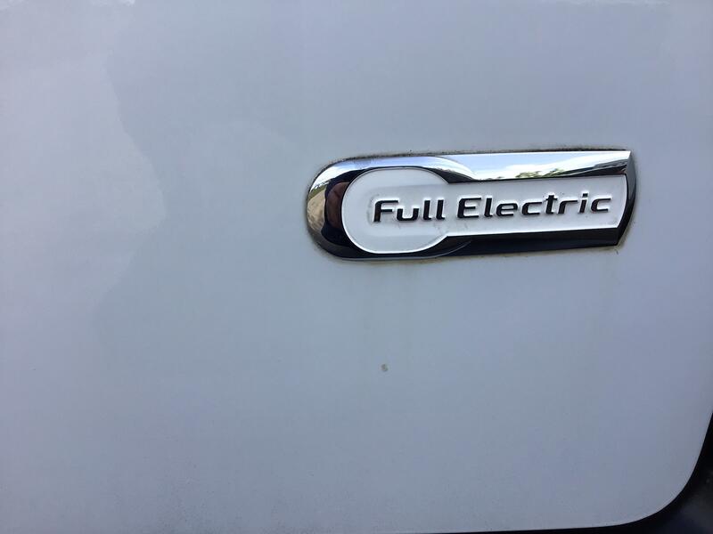 View CITROEN BERLINGO  ELECTRIC 550 LX 3158 Miles