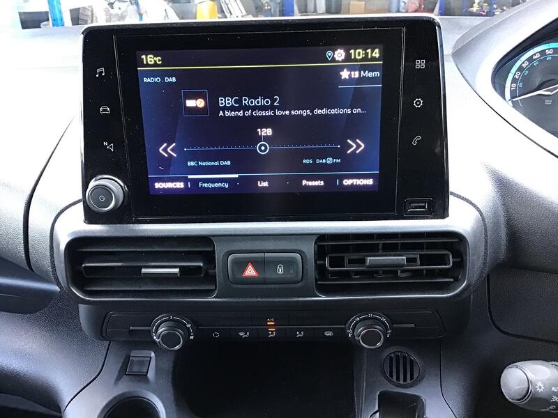 PEUGEOT PARTNER