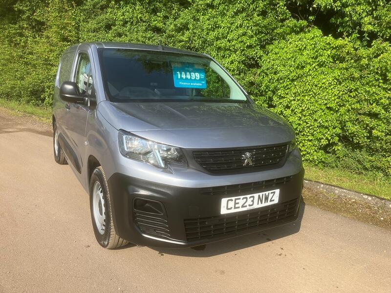 PEUGEOT PARTNER
