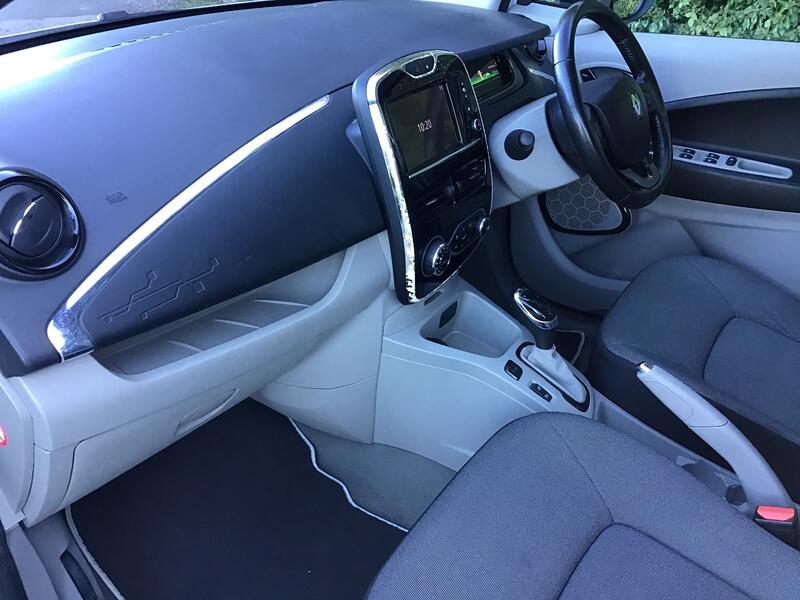 RENAULT ZOE