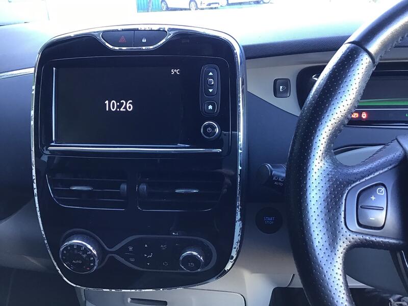 RENAULT ZOE
