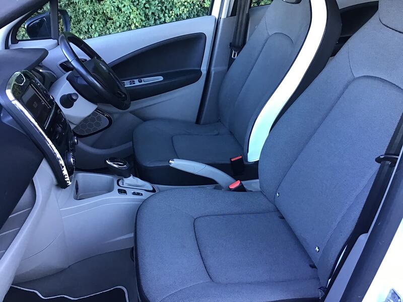 RENAULT ZOE