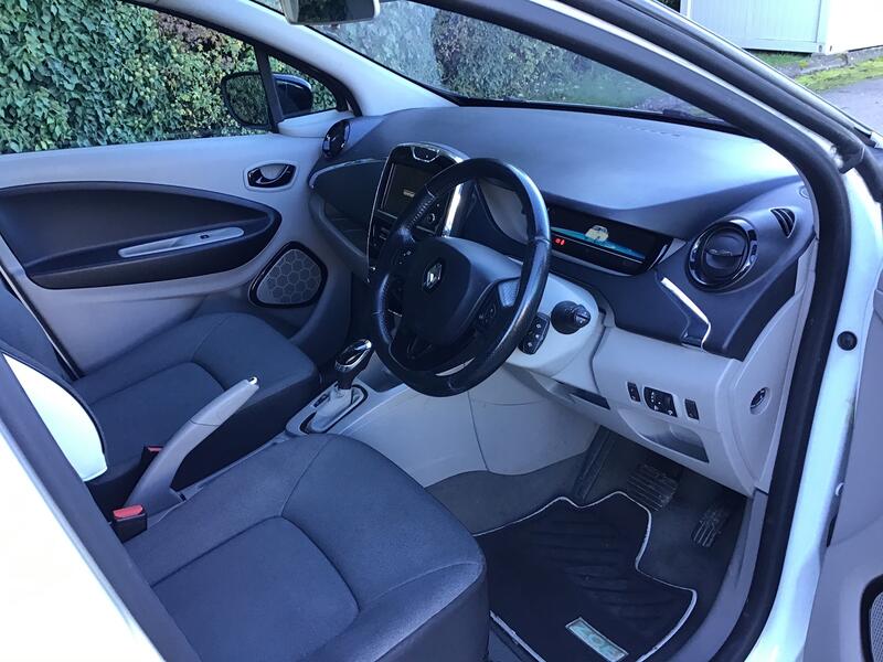 RENAULT ZOE