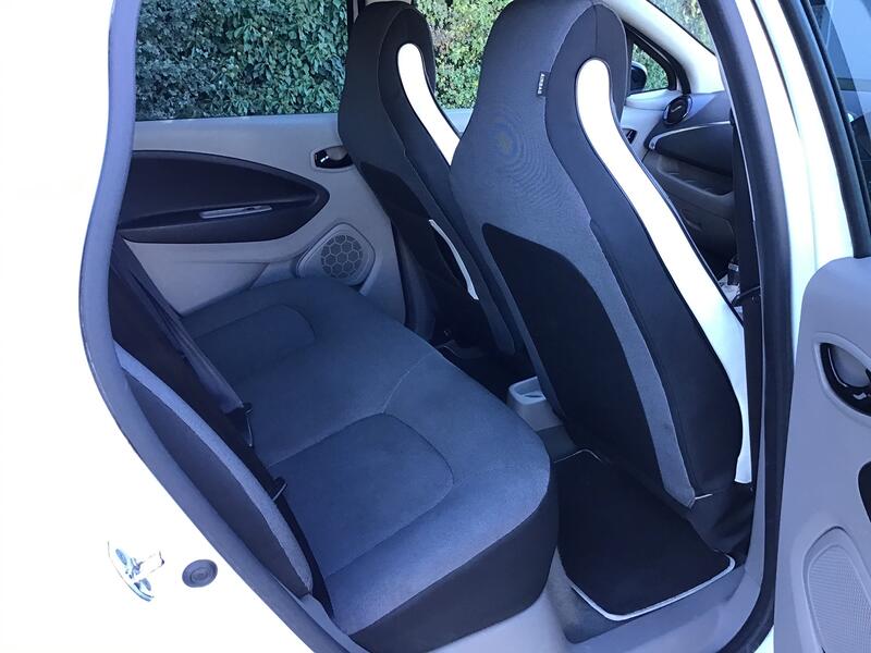 RENAULT ZOE