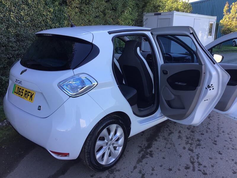 RENAULT ZOE