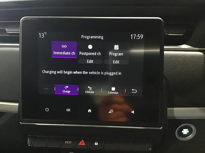 RENAULT ZOE