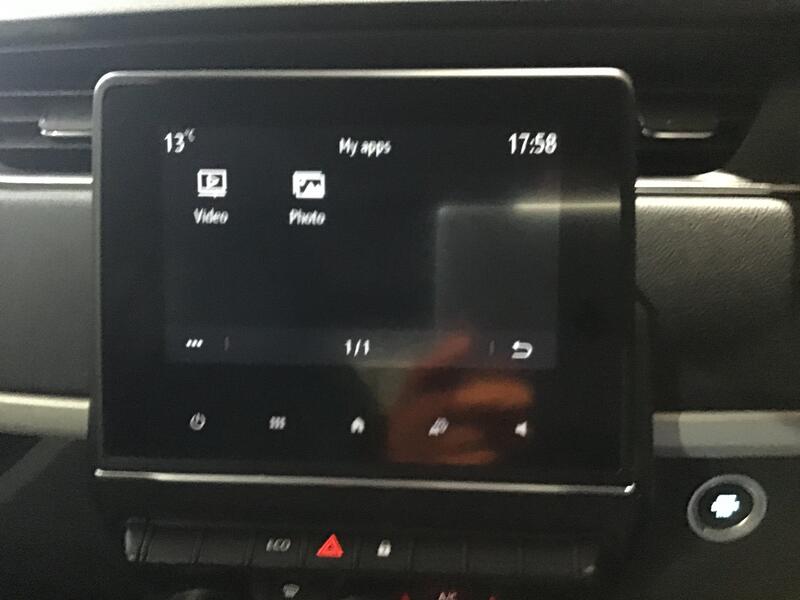 RENAULT ZOE
