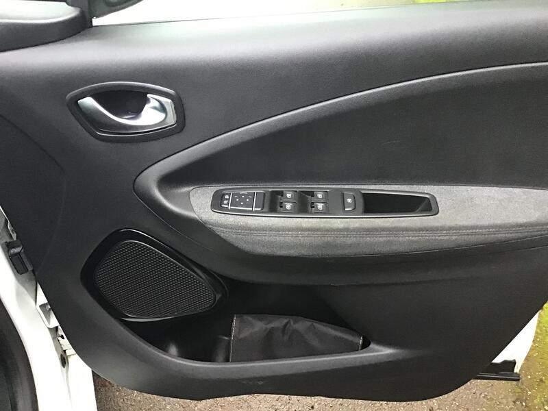 RENAULT ZOE