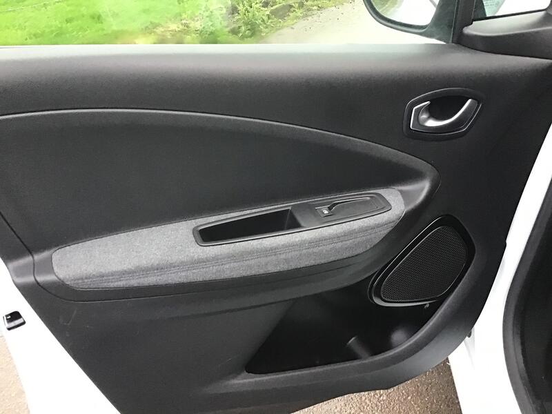 RENAULT ZOE