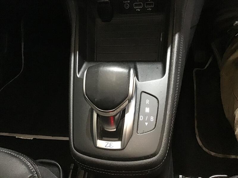 RENAULT ZOE