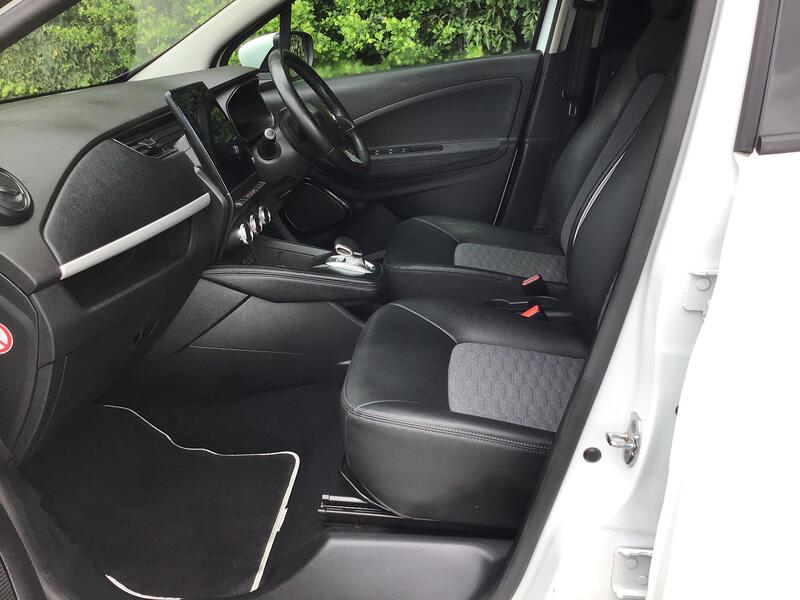 RENAULT ZOE