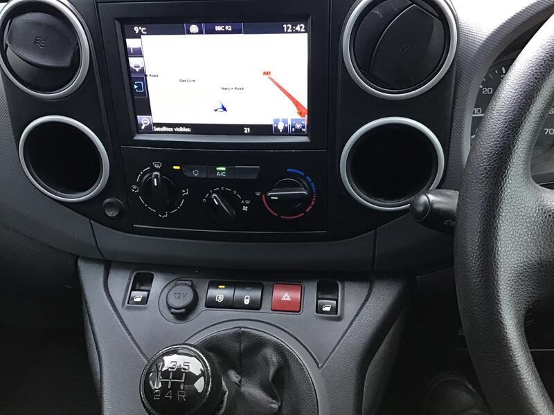PEUGEOT PARTNER