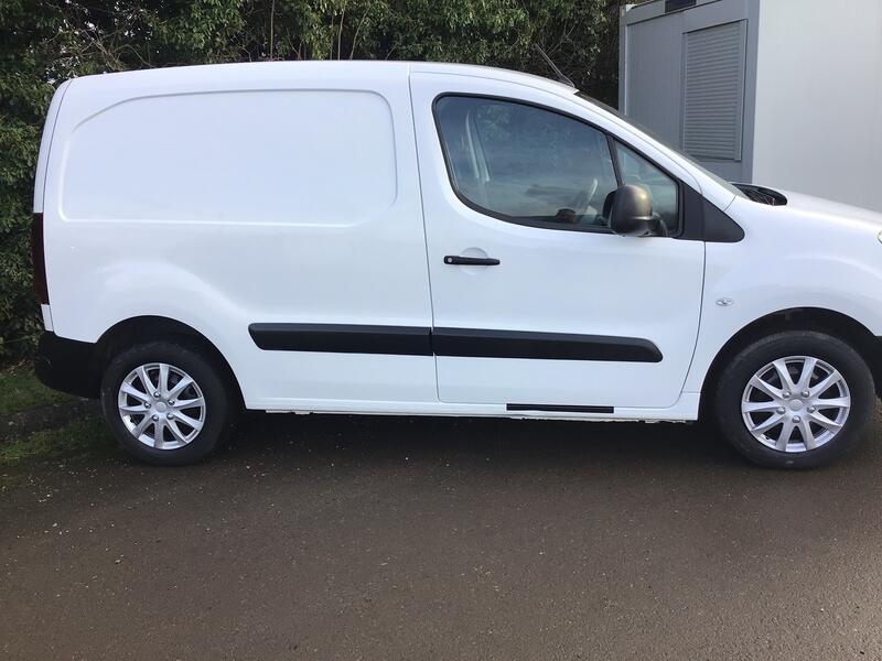 PEUGEOT PARTNER