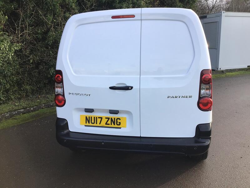 PEUGEOT PARTNER