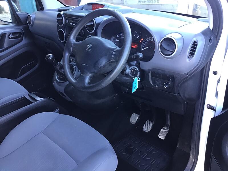 PEUGEOT PARTNER