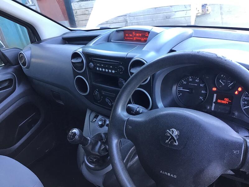 PEUGEOT PARTNER