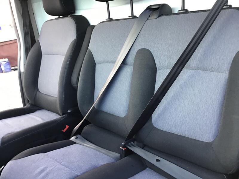 VAUXHALL VIVARO