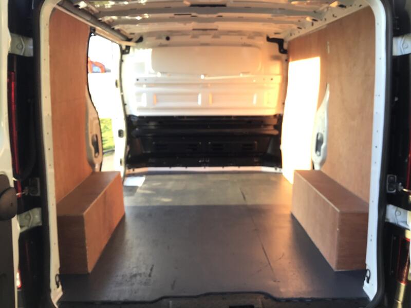 VAUXHALL VIVARO