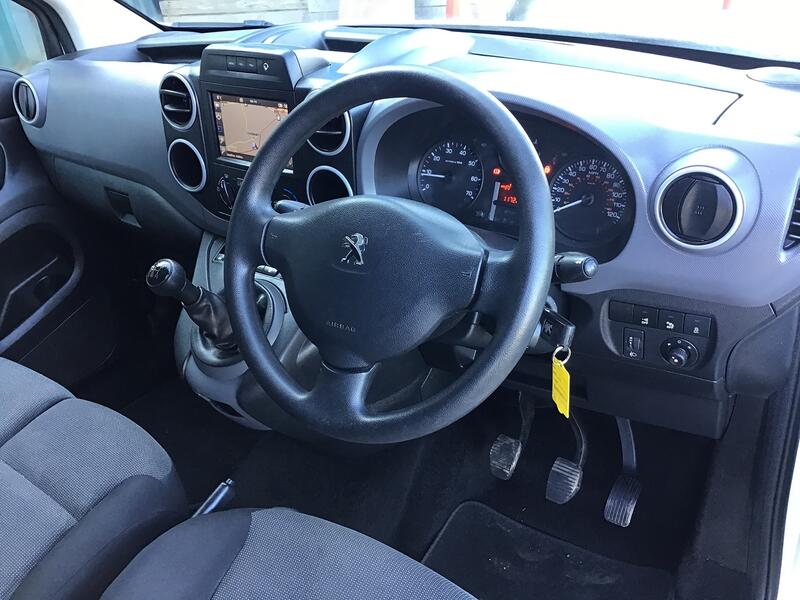 PEUGEOT PARTNER