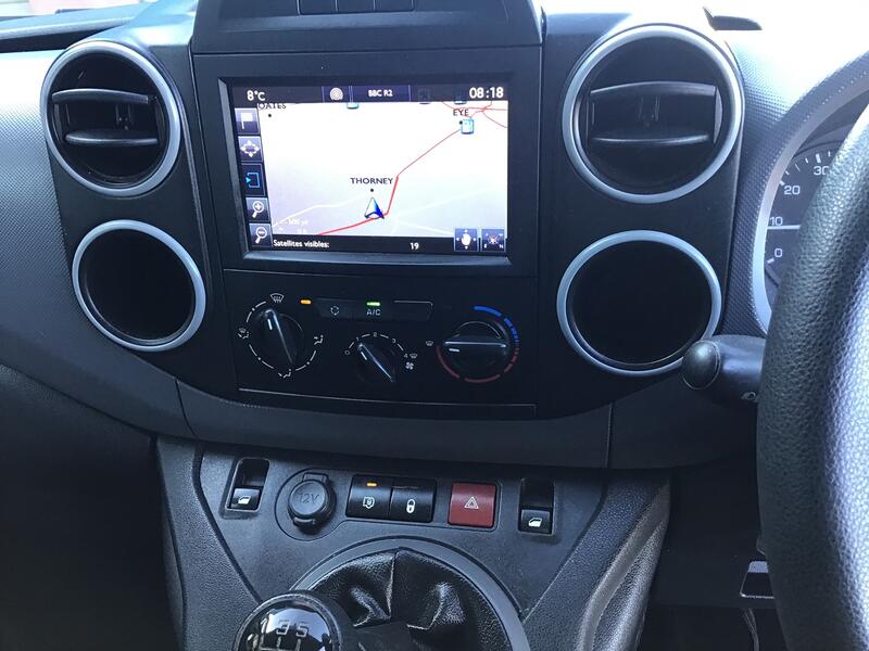 PEUGEOT PARTNER