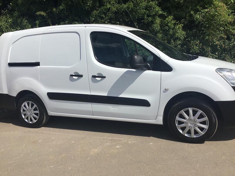 View CITROEN BERLINGO 1.6 BlueHDi 750 LX Enterprise L2 LWB Air Con Euro 6 NO VAT TO PAY!!!!!