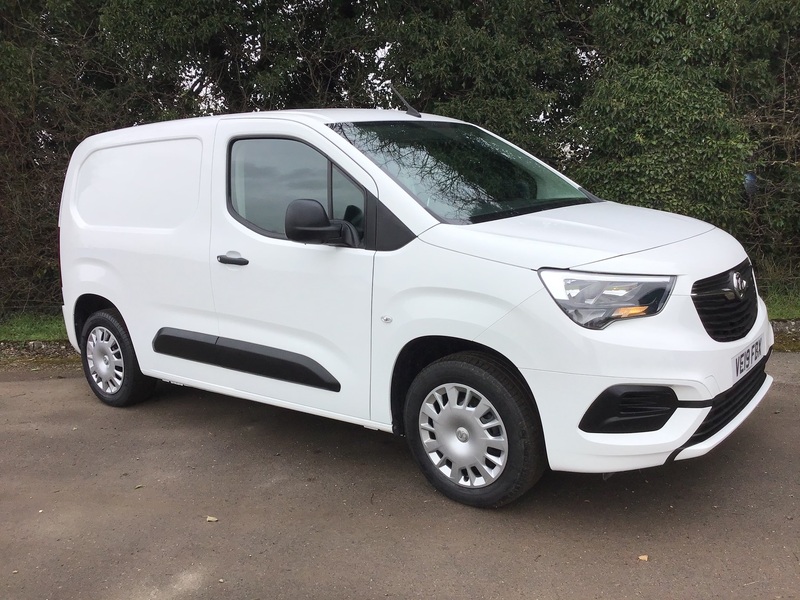 View VAUXHALL COMBO L1H1 2000 SPORTIVE S-S