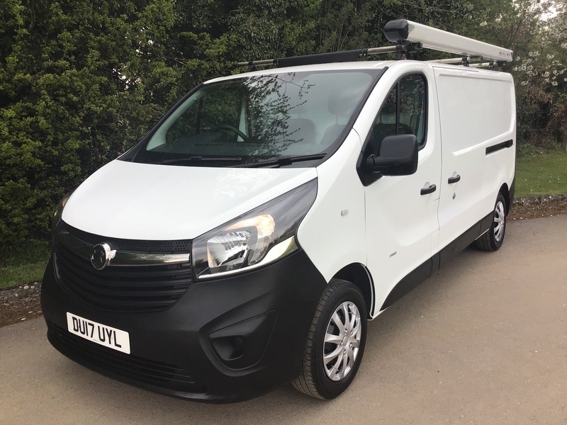 View VAUXHALL VIVARO L2H1 2900 CDTI EURO 6