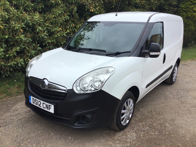 View VAUXHALL COMBO 2000 L1H1 CDTI