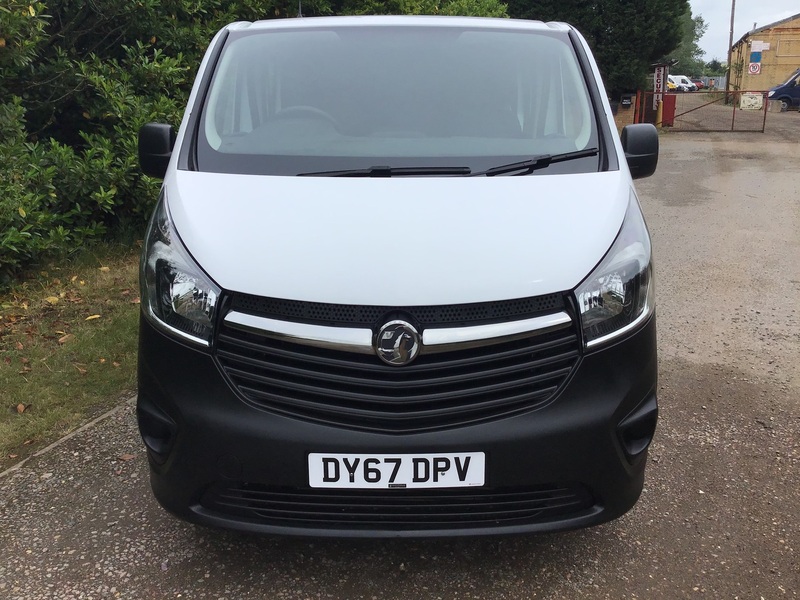 VAUXHALL VIVARO