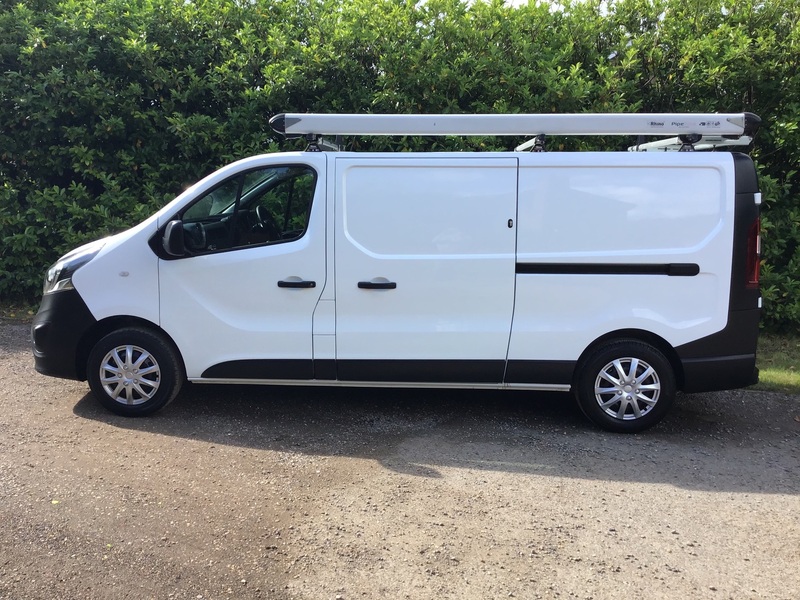 View VAUXHALL VIVARO L2H1 2900 CDTI LONG WHEEL BASE EURO 6