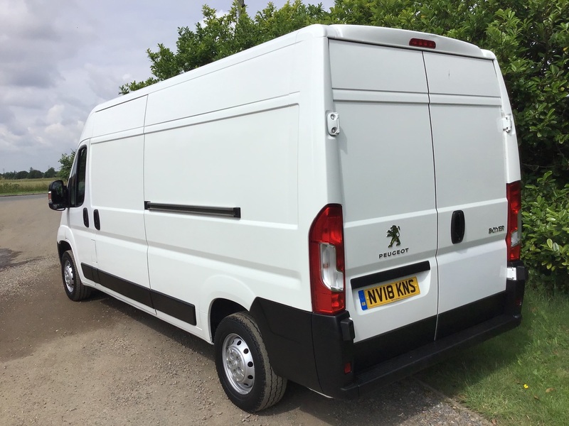 PEUGEOT BOXER