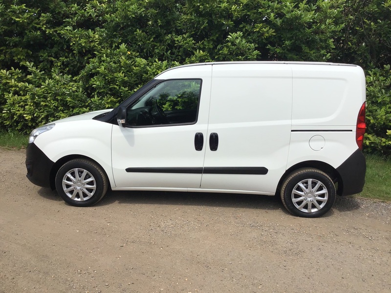 View VAUXHALL COMBO 2000 L1H1 CDTI SS ECOFLEX