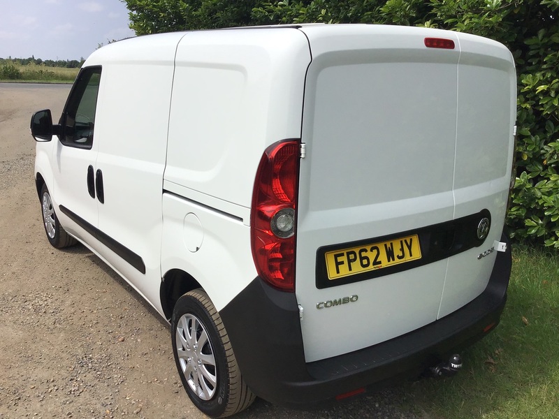 View VAUXHALL COMBO 2000 L1H1 CDTI SS ECOFLEX