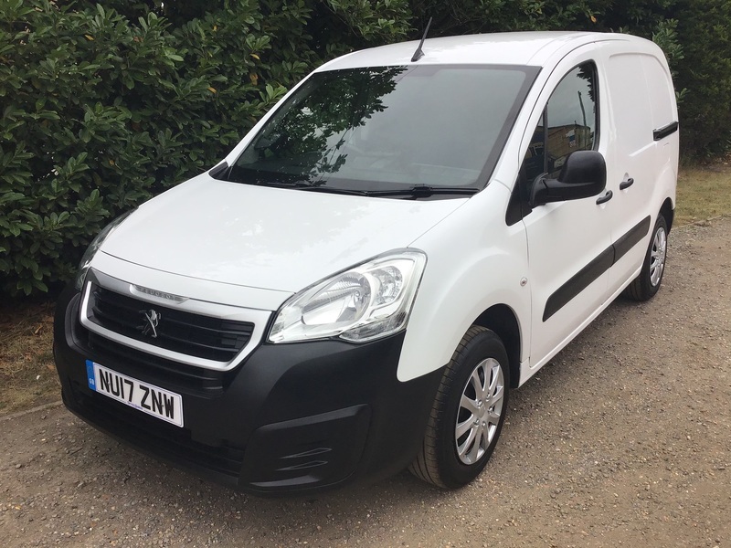 View PEUGEOT PARTNER BLUE HDI EURO 6 PROFESSIONAL L1 ULEZ COMPLIANT