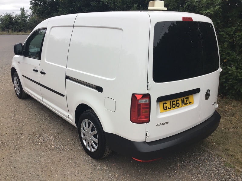 View VOLKSWAGEN CADDY C20 1.6 TDI 102 PS STARTLINE AIR-CON