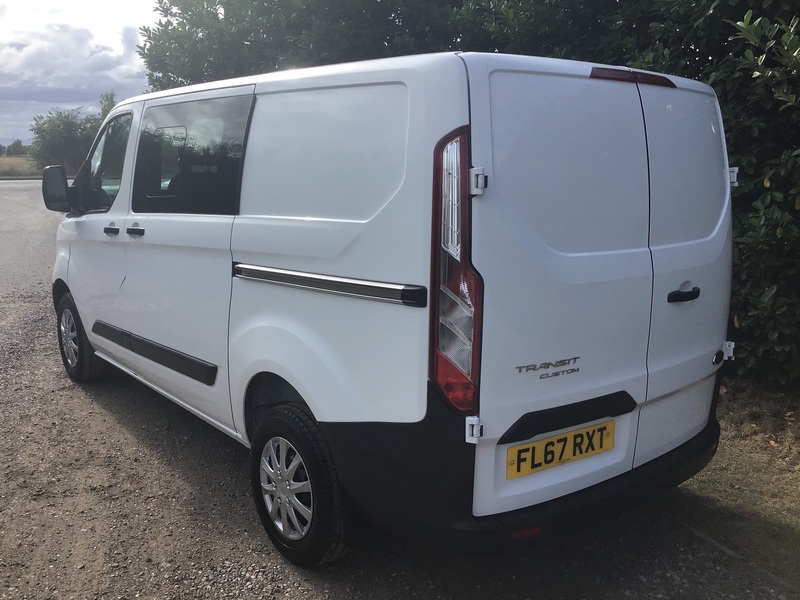 View FORD TRANSIT CUSTOM 2.0 TDCI EU6 DOUBLE CAB CREW VAN