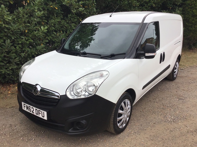 View VAUXHALL COMBO 2300 L2H1 CDTI SS ECOFLEX