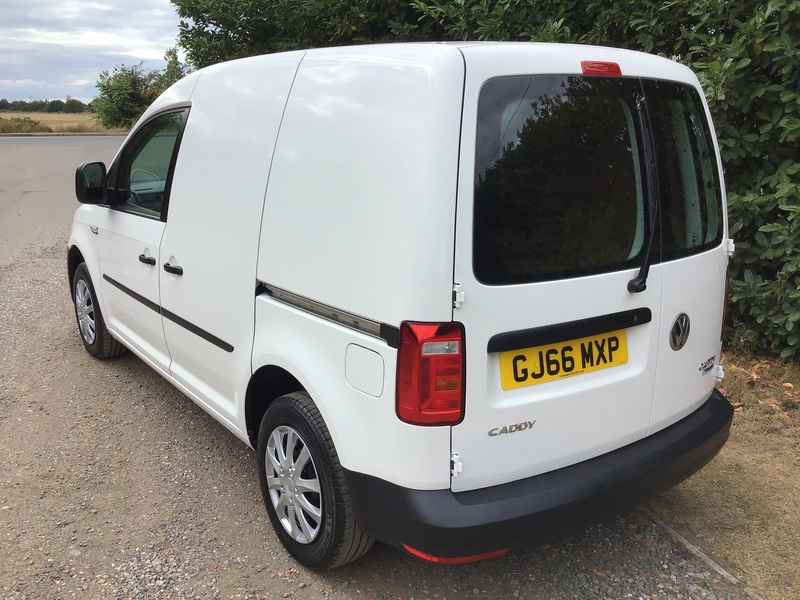 View VOLKSWAGEN CADDY CADDY C20 TDI STARTLINE EURO6 BLUEMOTION TECH