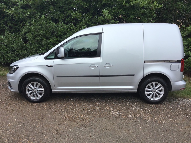 View VOLKSWAGEN CADDY C20 TDI HIGHLINE EURO 6 SAT-NAV AIR-CON CRUISE CONTROL