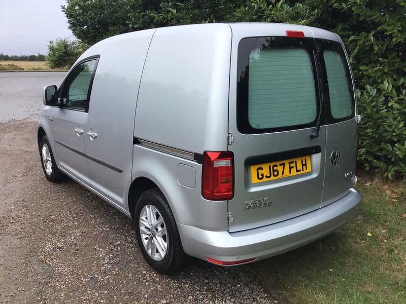 View VOLKSWAGEN CADDY C20 TDI HIGHLINE EURO 6 SAT-NAV AIR-CON CRUISE CONTROL