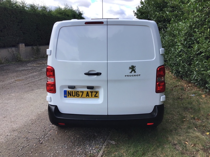 PEUGEOT EXPERT