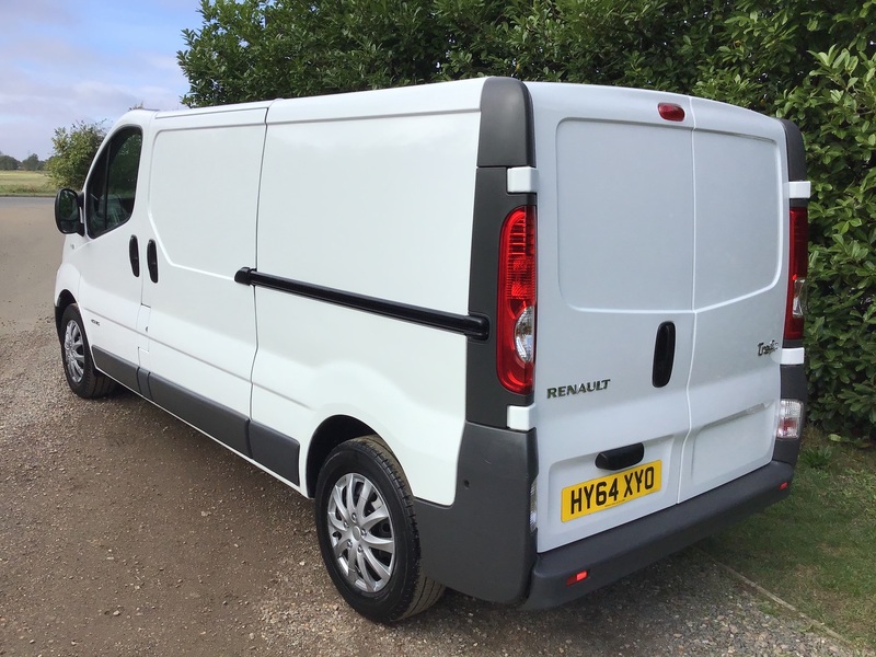 View RENAULT TRAFIC 2014 64 TRAFIC LL29 DCI SR PV LONG WHEEL BASE