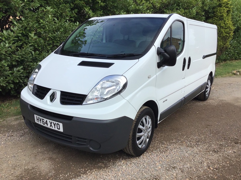 View RENAULT TRAFIC 2014 64 TRAFIC LL29 DCI SR PV LONG WHEEL BASE