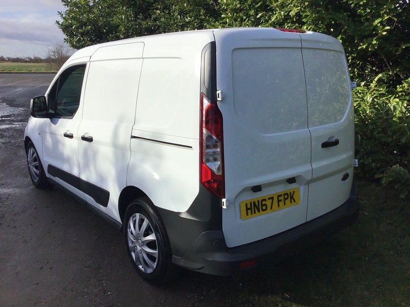 View FORD TRANSIT 200 L1 H1 SHORT WHEEL BASE EURO 6 ULEZ COMPLIANT