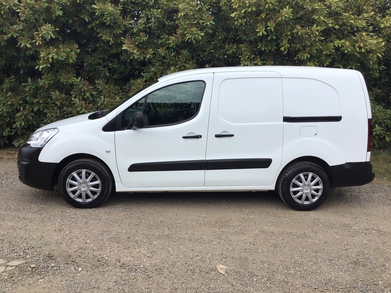 View PEUGEOT PARTNER BLUE HDI 5 SEAT LONG WHEEL BASE CREW VAN EURO6 ULEZ COMPLIANT