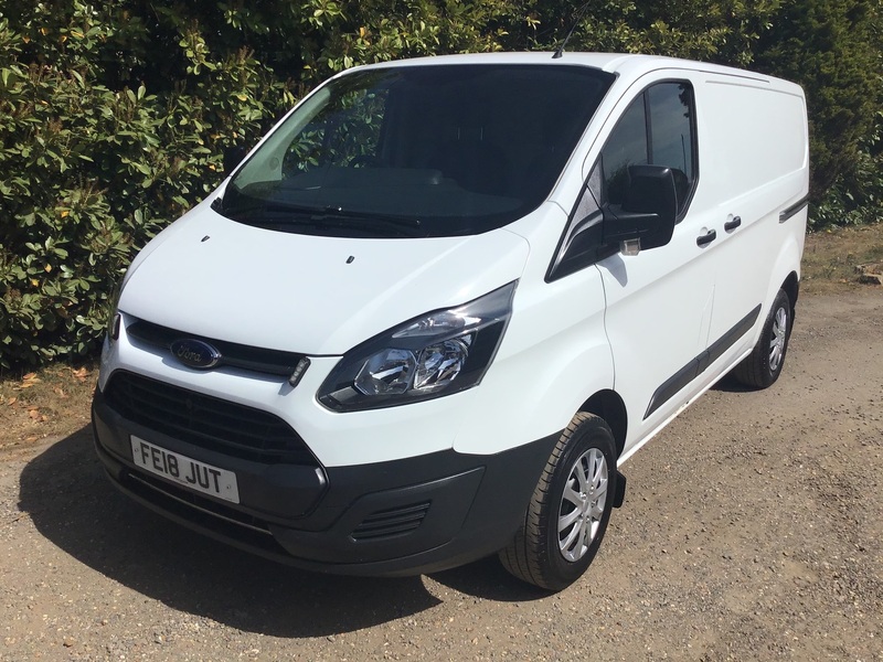 View FORD TRANSIT CUSTOM 2.0 TDCI 290 105PS L1 H1 EURO6, ULEZ COMPLIANT PANEL VAN