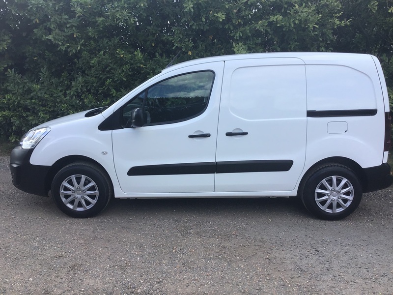 View PEUGEOT PARTNER BLUE HDI PROFESSIONAL L1 EURO6, ULEZ COMPLIANT