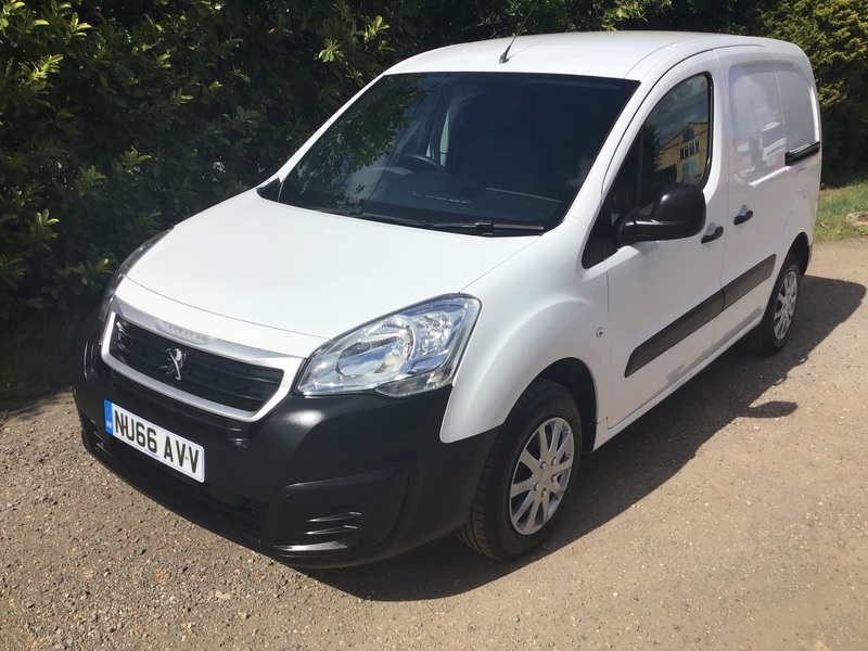 View PEUGEOT PARTNER 1.6 HDI S L1 850S 92PS VAN, SIDE LOAD DOOR, 1 OWNER, FULL SERVICE HISTORY